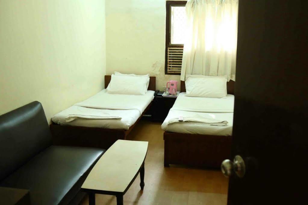 Hotel Kishish Kunj 3*