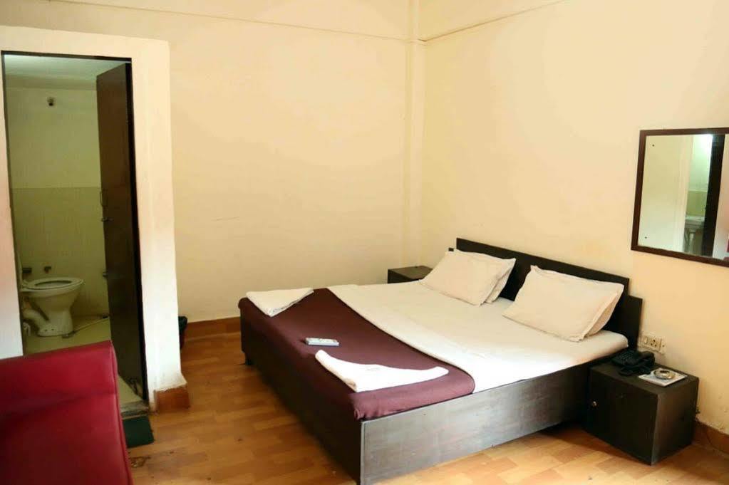 Hotel Kishish Kunj Mumbai