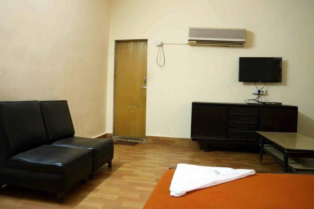Kishish Kunj